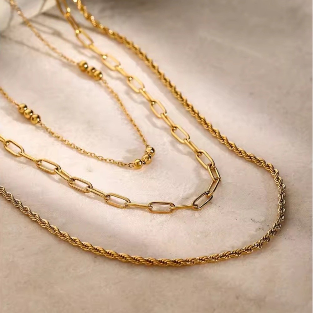 NEW Elegant Layered Chain 18K Plated Gold Waterproof Stainless Steel Very Dainty